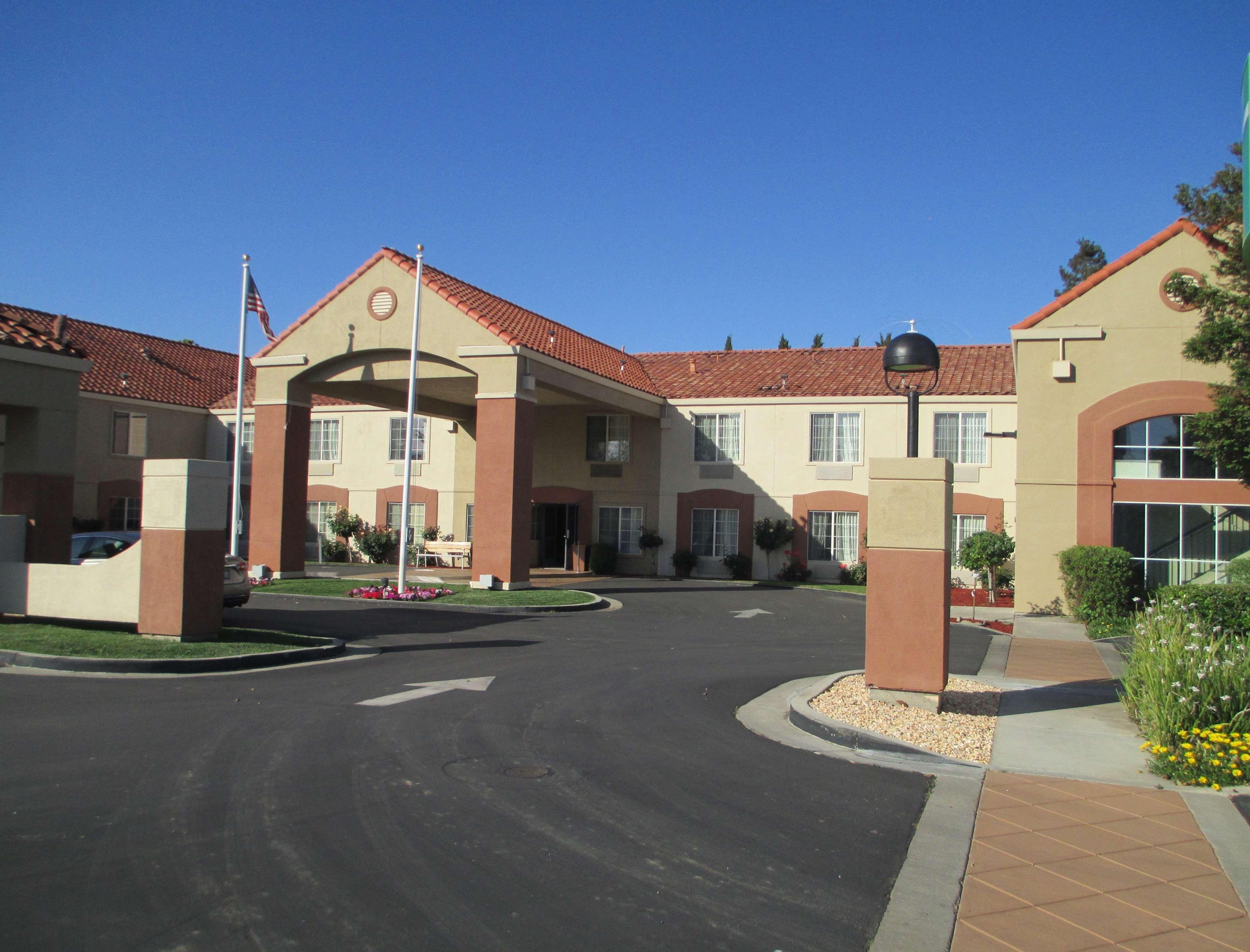 Best Western Brentwood Inn Екстер'єр фото